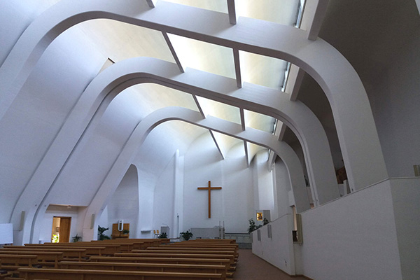 Chiesa Alvar Aalto (Riola) e chiese con affreschi